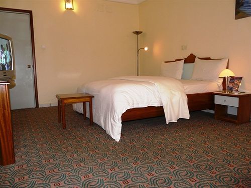 Azam Hotel Bamenda Dış mekan fotoğraf